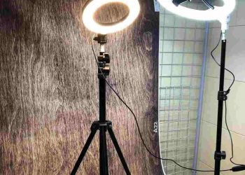 Đèn livestream dạng tròn rất được ưa chuộng 