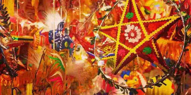 Hình ảnh đèn Trung Thu năm cánh rực rỡ và nổi bật 