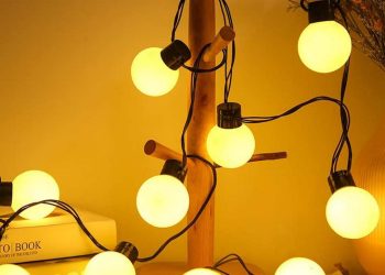 Màu sáng và độ sáng vừa đủ để tạo sự thư thái khi ngủ