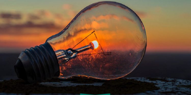 Tính năng của bóng đèn Halogen và bóng đèn Led