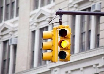 Những quy định khi sử dụng đèn giao thông